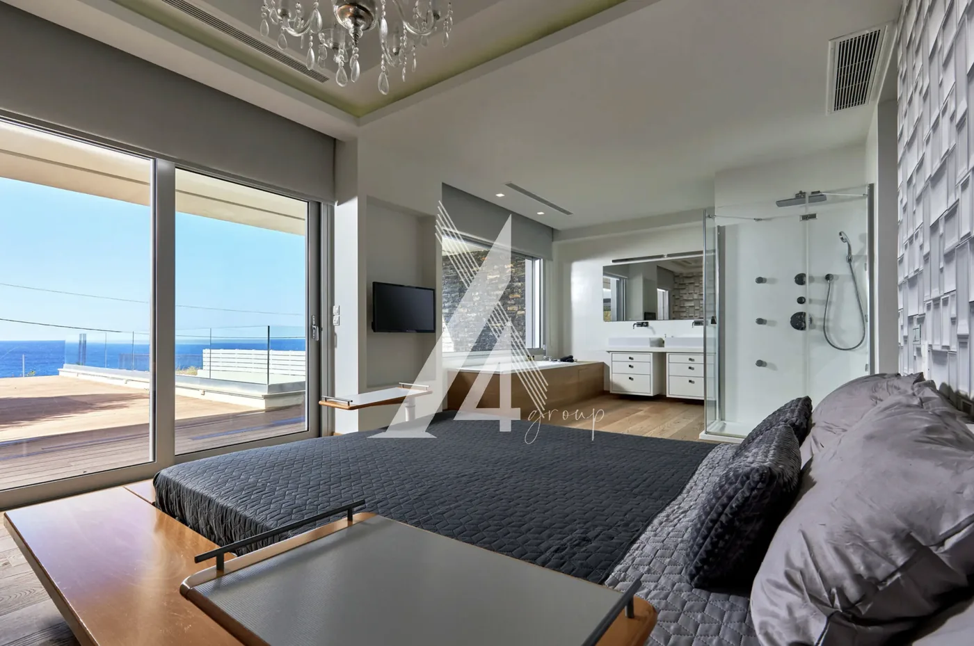 Bedroom with sea view